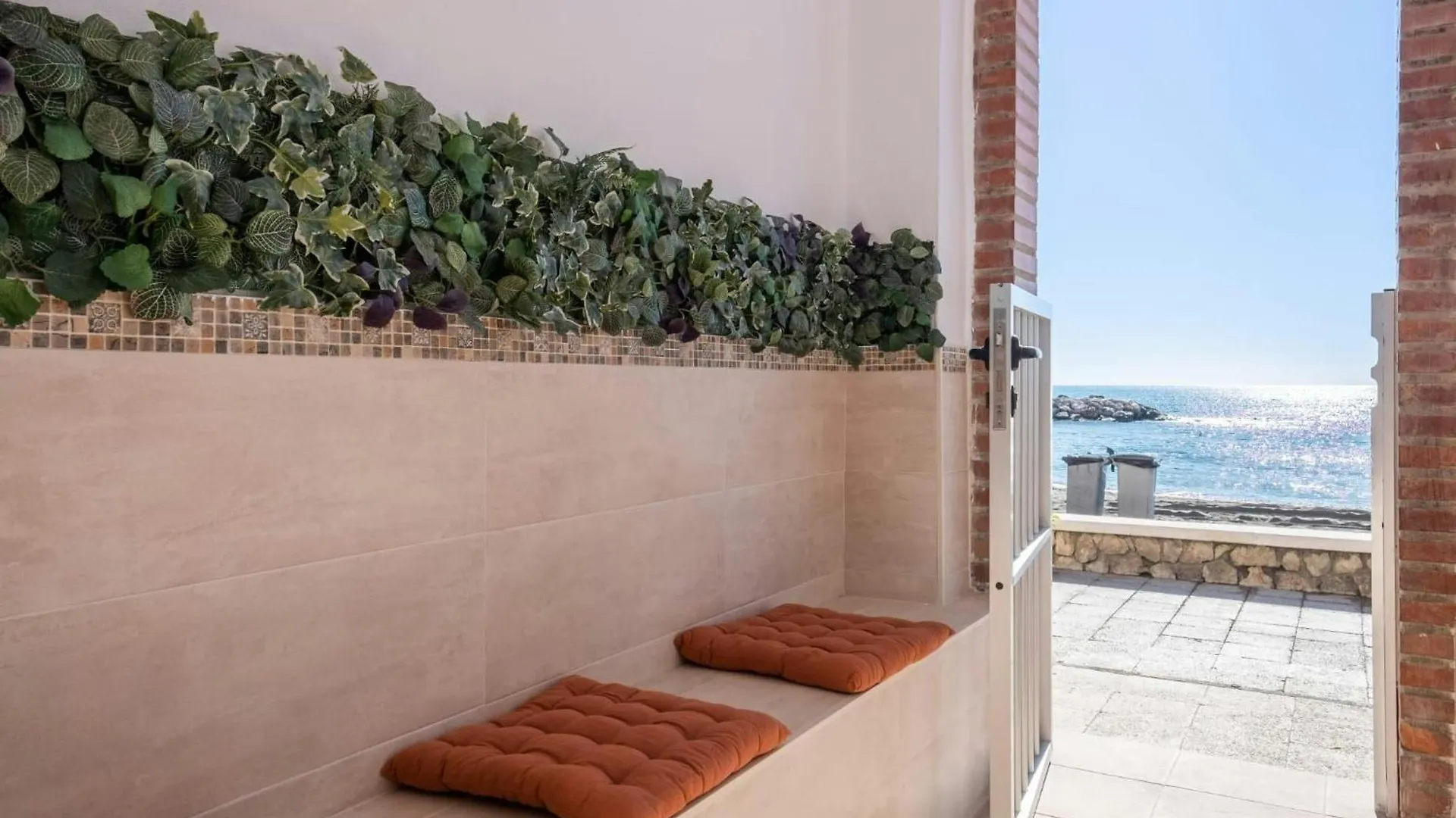 Vistas Al Mar Y Esencia Malaguena En Pedregalejo Lägenhet Málaga Spanien